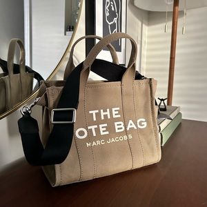 Authentic Marc Jacob’s Tote - EUC